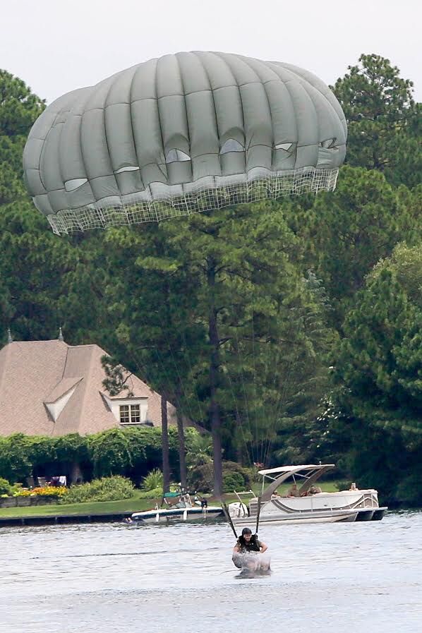 Lake Auman parachute jump 2020 - 1